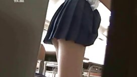 在隱藏的相機上與妻子發生性關係