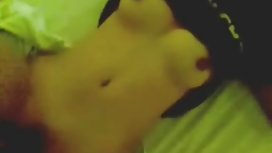 三個香蕉為他的女朋友和變態鋼棒