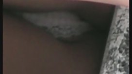 穿著西裝的魔鬼露出了她的魅力